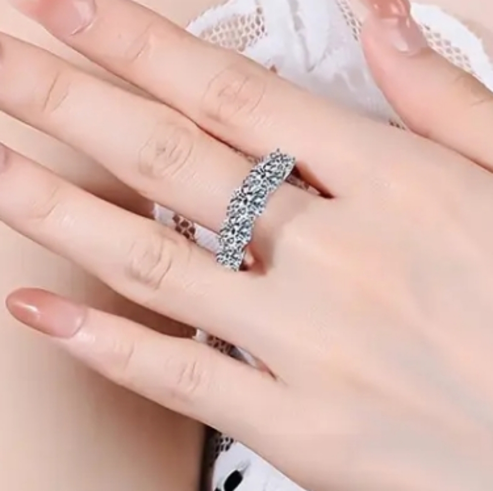 3.6Ct Cubic Zirconia Silver Stainless Steel Ring Women's Lined Ring - Picture 8 of 8